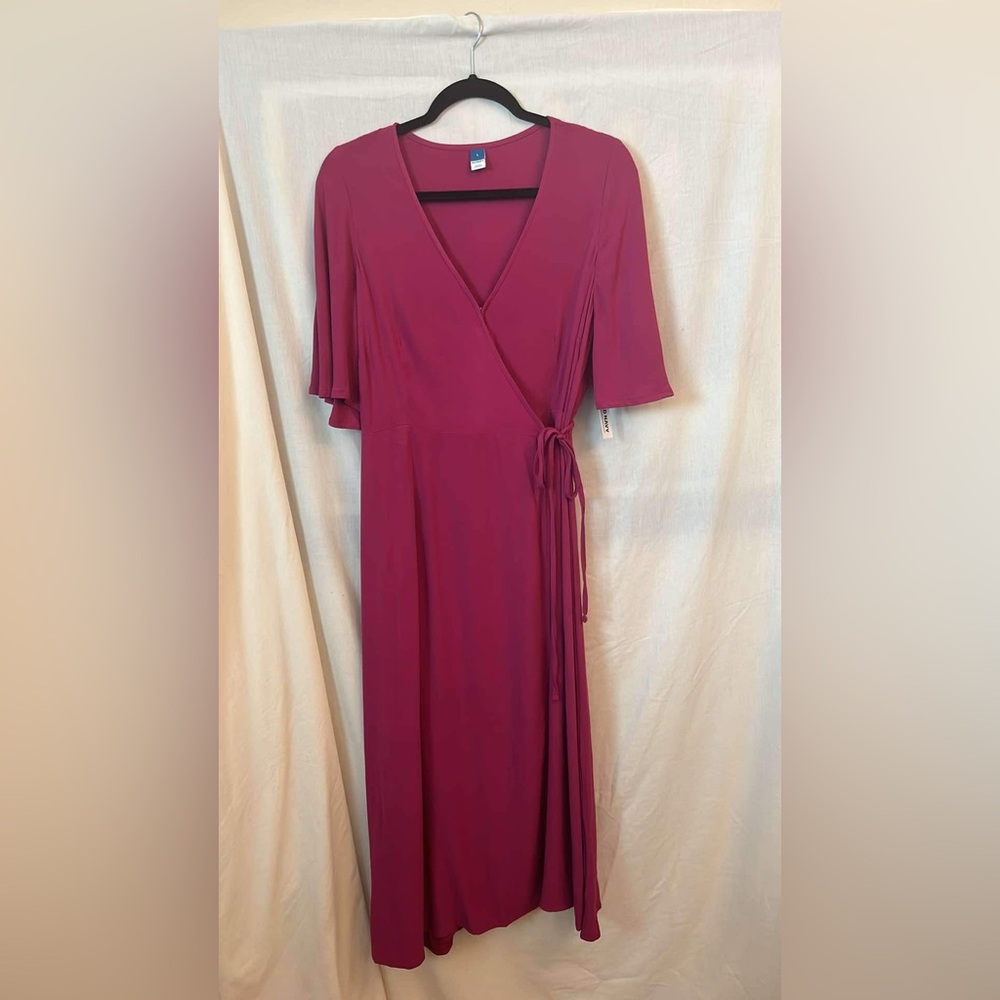 Old Navy women’s Cranberry wraparound dress size large